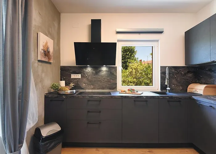 Villa Sara With Private Pool Near Rovinj * Rovinjsko Selo