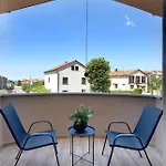 Willa Sara With Private Pool Near Rovinj *