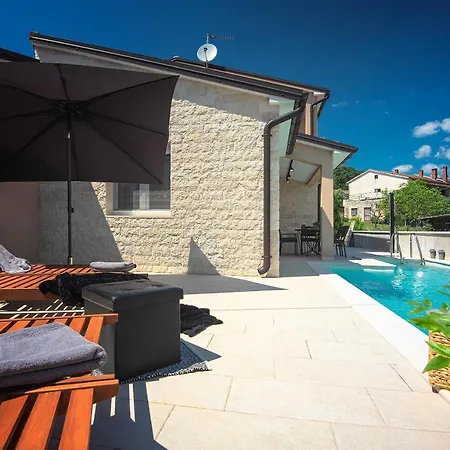Villa Vanesa With Private Pool Near Rovinj - Open 2022